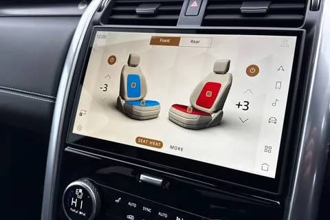 KJ24HRE Land Rover Discovery 3.0 D300 Metropolitan Edition 5dr Thumbnail #23