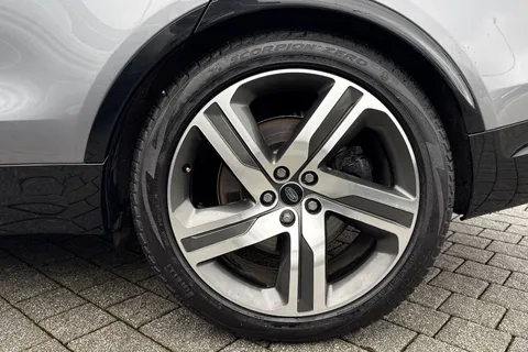 KJ24HRE Land Rover Discovery 3.0 D300 Metropolitan Edition 5dr Thumbnail #39