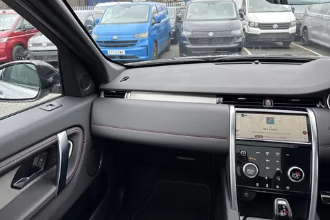 15 of 61 for Land Rover Discovery Sport 1.5 P300e 12.2kWh R-Dynamic SE Auto 4WD Euro 6 (s/s) 5dr