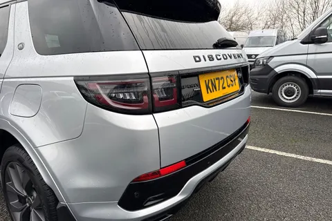 16 of 61 for Land Rover Discovery Sport 1.5 P300e 12.2kWh R-Dynamic SE Auto 4WD Euro 6 (s/s) 5dr