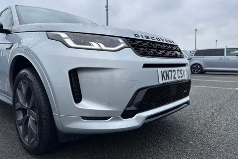 17 of 61 for Land Rover Discovery Sport 1.5 P300e 12.2kWh R-Dynamic SE Auto 4WD Euro 6 (s/s) 5dr