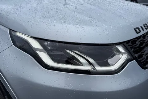 30 of 61 for Land Rover Discovery Sport 1.5 P300e 12.2kWh R-Dynamic SE Auto 4WD Euro 6 (s/s) 5dr