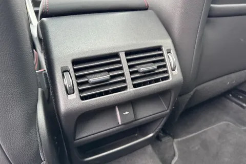 37 of 61 for Land Rover Discovery Sport 1.5 P300e 12.2kWh R-Dynamic SE Auto 4WD Euro 6 (s/s) 5dr