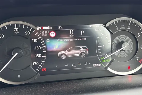 52 of 61 for Land Rover Discovery Sport 1.5 P300e 12.2kWh R-Dynamic SE Auto 4WD Euro 6 (s/s) 5dr