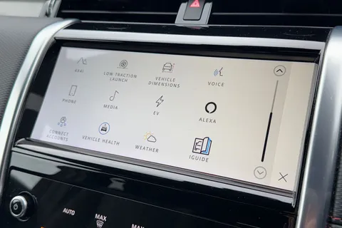 56 of 61 for Land Rover Discovery Sport 1.5 P300e 12.2kWh R-Dynamic SE Auto 4WD Euro 6 (s/s) 5dr