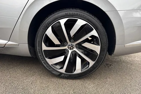MW21VYA Volkswagen Arteon 2.0 TSI R-Line Fastback DSG Euro 6 (s/s) 5dr Thumbnail #12