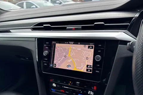 MW21VYA Volkswagen Arteon 2.0 TSI R-Line Fastback DSG Euro 6 (s/s) 5dr Thumbnail #18