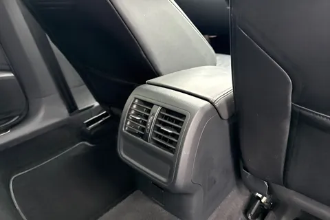 MW21VYA Volkswagen Arteon 2.0 TSI R-Line Fastback DSG Euro 6 (s/s) 5dr Thumbnail #32