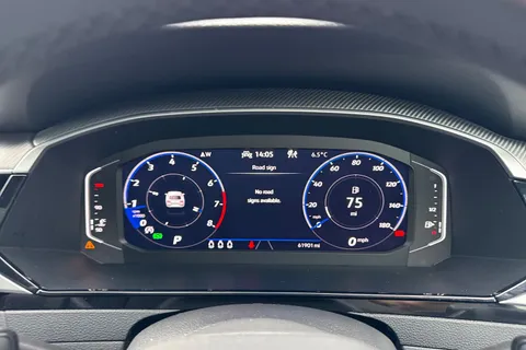 MW21VYA Volkswagen Arteon 2.0 TSI R-Line Fastback DSG Euro 6 (s/s) 5dr Thumbnail #36