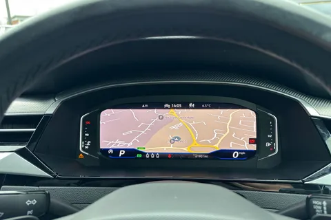 MW21VYA Volkswagen Arteon 2.0 TSI R-Line Fastback DSG Euro 6 (s/s) 5dr Thumbnail #39