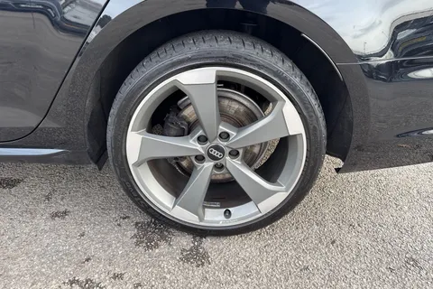 11 of 53 for Audi A4 1.4 TFSI Black Edition S Tronic Euro 6 (s/s) 4dr