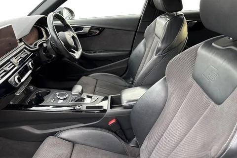 16 of 53 for Audi A4 1.4 TFSI Black Edition S Tronic Euro 6 (s/s) 4dr