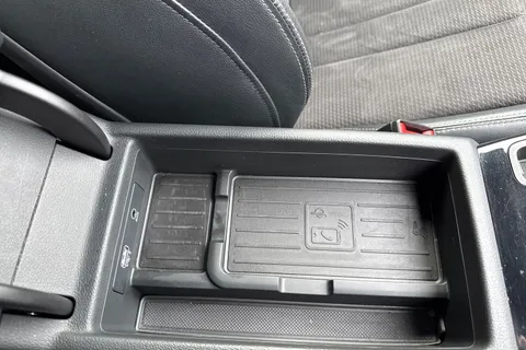 48 of 53 for Audi A4 1.4 TFSI Black Edition S Tronic Euro 6 (s/s) 4dr