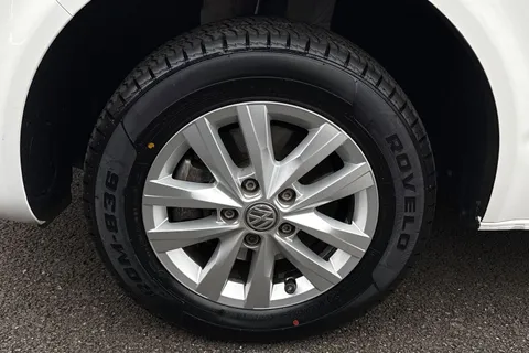 VE72NCV Volkswagen Transporter 2.0 TDI 110 Highline Van Thumbnail #7