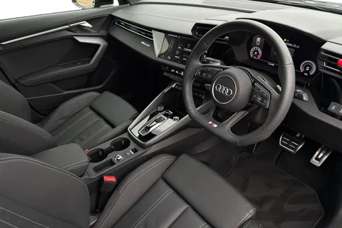 KR25YHZ Audi A3 Black Edition 35 TFSI  150 PS S tronic Thumbnail #15