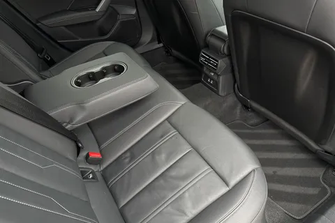 KR25YHZ Audi A3 Black Edition 35 TFSI  150 PS S tronic Thumbnail #41