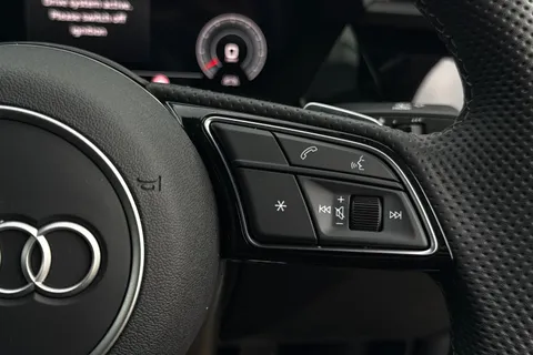 KR25YHZ Audi A3 Black Edition 35 TFSI  150 PS S tronic Thumbnail #50