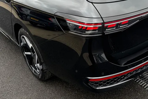  Volkswagen Passat 1.5 eTSI MHEV R-Line DSG Euro 6 (s/s) 5dr Thumbnail #8