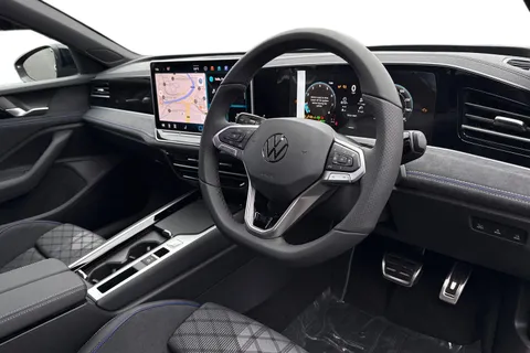  Volkswagen Passat 1.5 eTSI MHEV R-Line DSG Euro 6 (s/s) 5dr Thumbnail #14