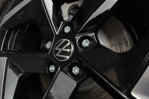  Volkswagen Passat 1.5 eTSI MHEV R-Line DSG Euro 6 (s/s) 5dr Thumbnail #28