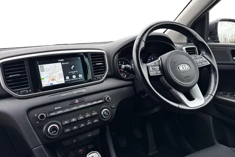 DL69FPX Kia Sportage 1.6 GDi 2 Euro 6 (s/s) 5dr Thumbnail #19