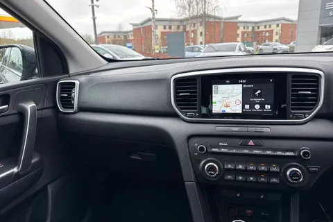 DL69FPX Kia Sportage 1.6 GDi 2 Euro 6 (s/s) 5dr Thumbnail #21
