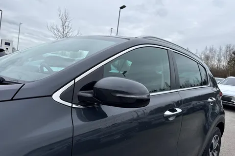 DL69FPX Kia Sportage 1.6 GDi 2 Euro 6 (s/s) 5dr Thumbnail #27