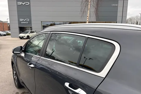 DL69FPX Kia Sportage 1.6 GDi 2 Euro 6 (s/s) 5dr Thumbnail #28