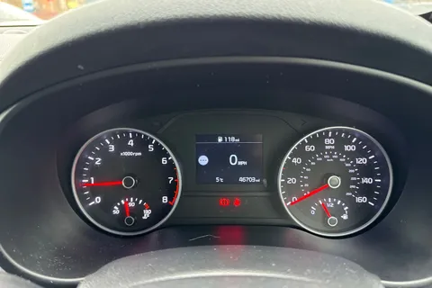 DL69FPX Kia Sportage 1.6 GDi 2 Euro 6 (s/s) 5dr Thumbnail #32