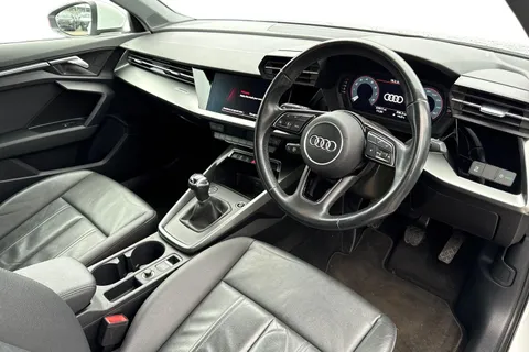 13 of 42 for Audi A3 Sport 30 TFSI 110 PS 6-speed