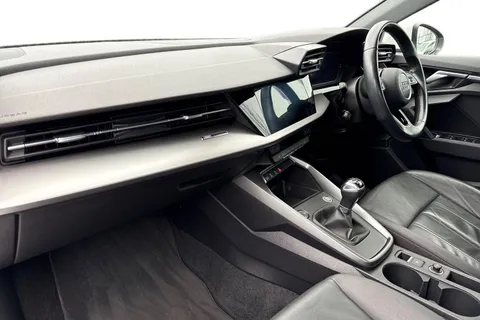 14 of 42 for Audi A3 Sport 30 TFSI 110 PS 6-speed