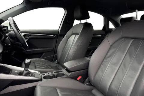 15 of 42 for Audi A3 Sport 30 TFSI 110 PS 6-speed