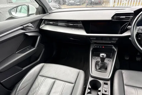 19 of 42 for Audi A3 Sport 30 TFSI 110 PS 6-speed