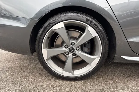 ML69NZX Audi S4 Avant 3.0 TDI V6 Black Edition Tiptronic quattro Euro 6 (s/s) 5dr Thumbnail #13