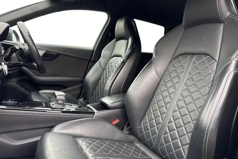 ML69NZX Audi S4 Avant 3.0 TDI V6 Black Edition Tiptronic quattro Euro 6 (s/s) 5dr Thumbnail #17