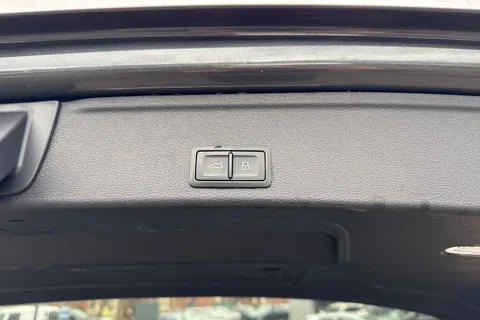 ML69NZX Audi S4 Avant 3.0 TDI V6 Black Edition Tiptronic quattro Euro 6 (s/s) 5dr Thumbnail #30