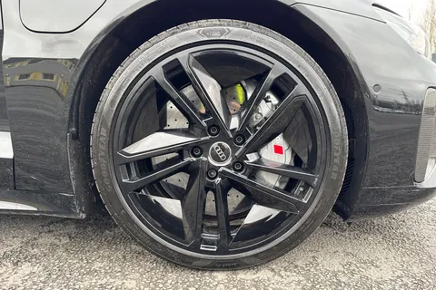 VU73EPC Audi RS e-tron GT Carbon Vorsprung   440,00 kW Thumbnail #7