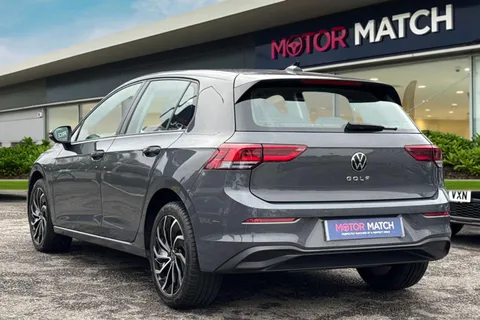 PG23LDE Volkswagen Golf 1.5 TSI Life Euro 6 (s/s) 5dr Thumbnail #3