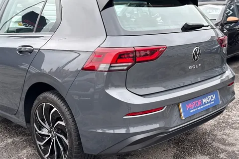 PG23LDE Volkswagen Golf 1.5 TSI Life Euro 6 (s/s) 5dr Thumbnail #8