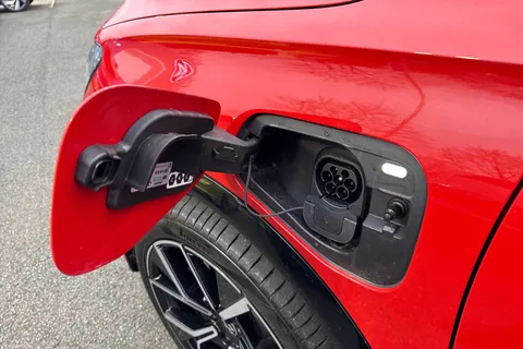 KO25OFV Volkswagen Tiguan 1.5 TSI 272 eHybrid R-Line 5dr DSG | Heated Seats | Rear Camera Thumbnail #51