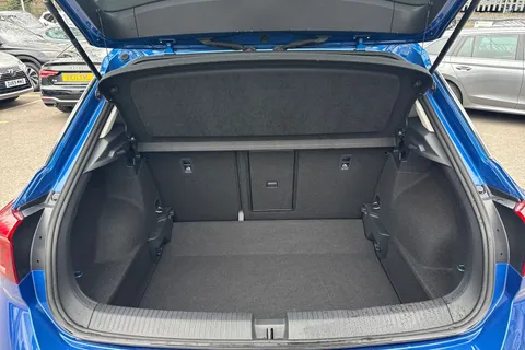 AJ72TUY Volkswagen T-Roc 1.5 TSI Style DSG Euro 6 (s/s) 5dr Thumbnail #11
