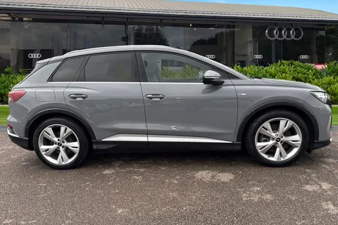 LV71UWM Audi Q4 e-tron Q4 S line 40 e-tron 150,00 kW Thumbnail #4