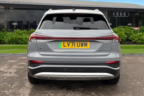 LV71UWM Audi Q4 e-tron Q4 S line 40 e-tron 150,00 kW Thumbnail #5