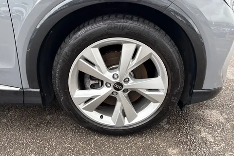 LV71UWM Audi Q4 e-tron Q4 S line 40 e-tron 150,00 kW Thumbnail #10