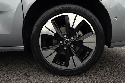 DH75HHE Volkswagen Multivan Style LWB 150PS 2.0 TDI 7 Speed DSG - 7-Seat Conference Package Thumbnail #12