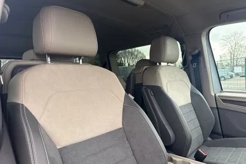 DH75HHE Volkswagen Multivan Style LWB 150PS 2.0 TDI 7 Speed DSG - 7-Seat Conference Package Thumbnail #24