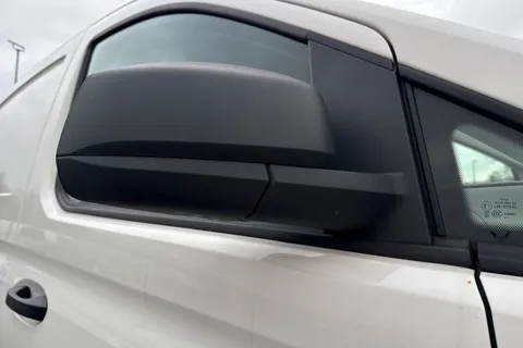 DE25UGD Volkswagen Caddy 2.0 TDI 75PS Commerce Van [Business/Tech Pack] Thumbnail #26