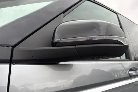 DH75HHE Volkswagen Multivan Style LWB 150PS 2.0 TDI 7 Speed DSG - 7-Seat Conference Package Thumbnail #28