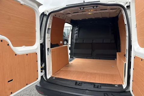 DA25AHU Volkswagen Caddy 2.0 TDI 102PS Commerce Van [Business/Tech Pack] Thumbnail #31