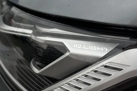 DH75HHE Volkswagen Multivan Style LWB 150PS 2.0 TDI 7 Speed DSG - 7-Seat Conference Package Thumbnail #29